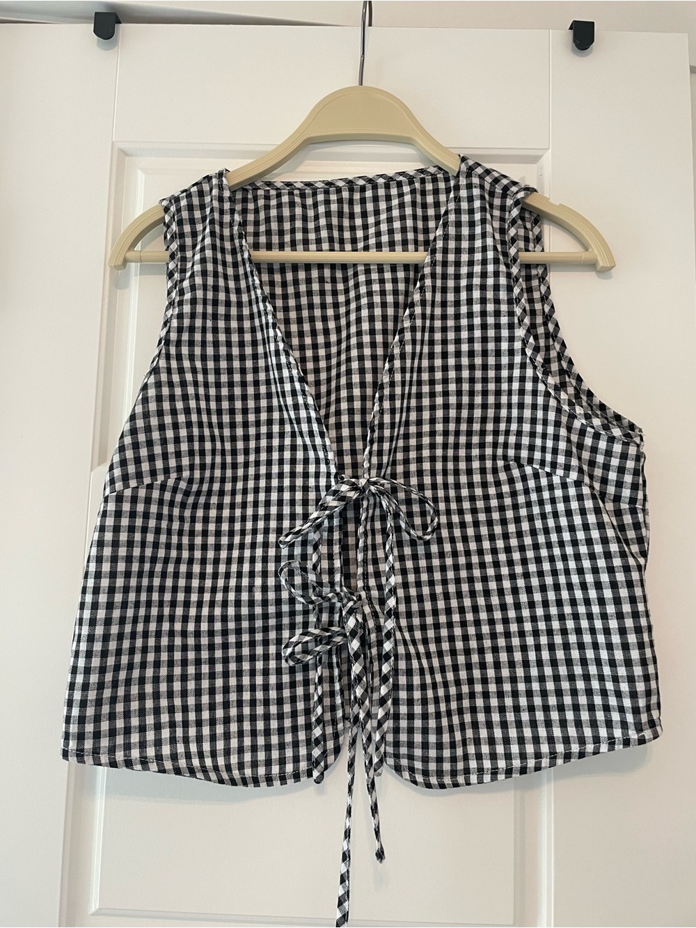 SHEIN Black & White Gingham Tie-Front Camisole